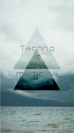 Nadruk techno is my medicine - Przód